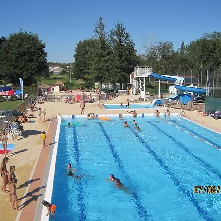 Camping Le Renom Campsite Vonnas
